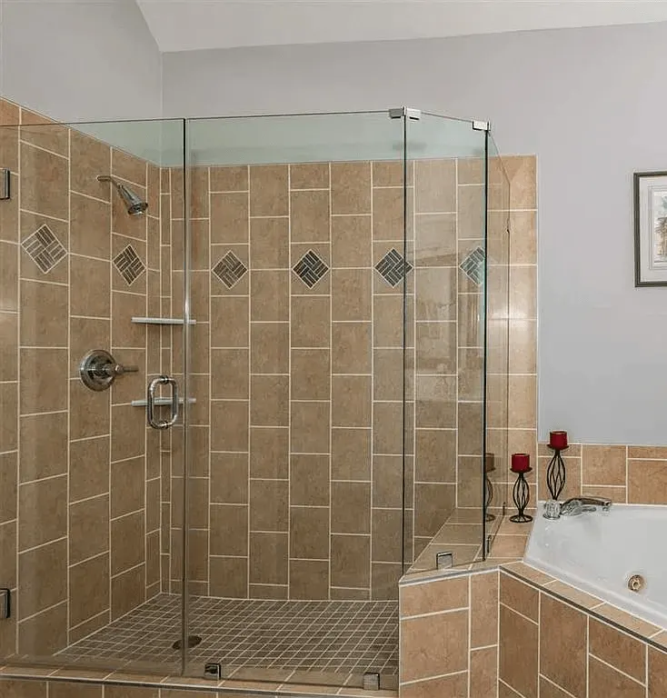 Bathroom before renovation