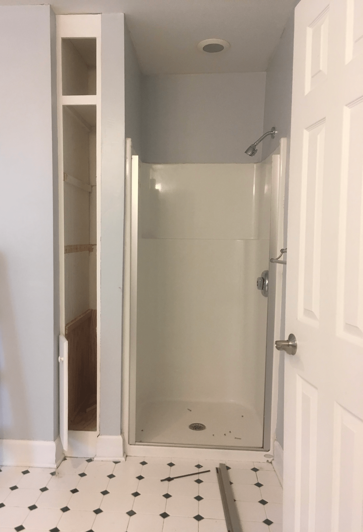 Bathroom before renovation