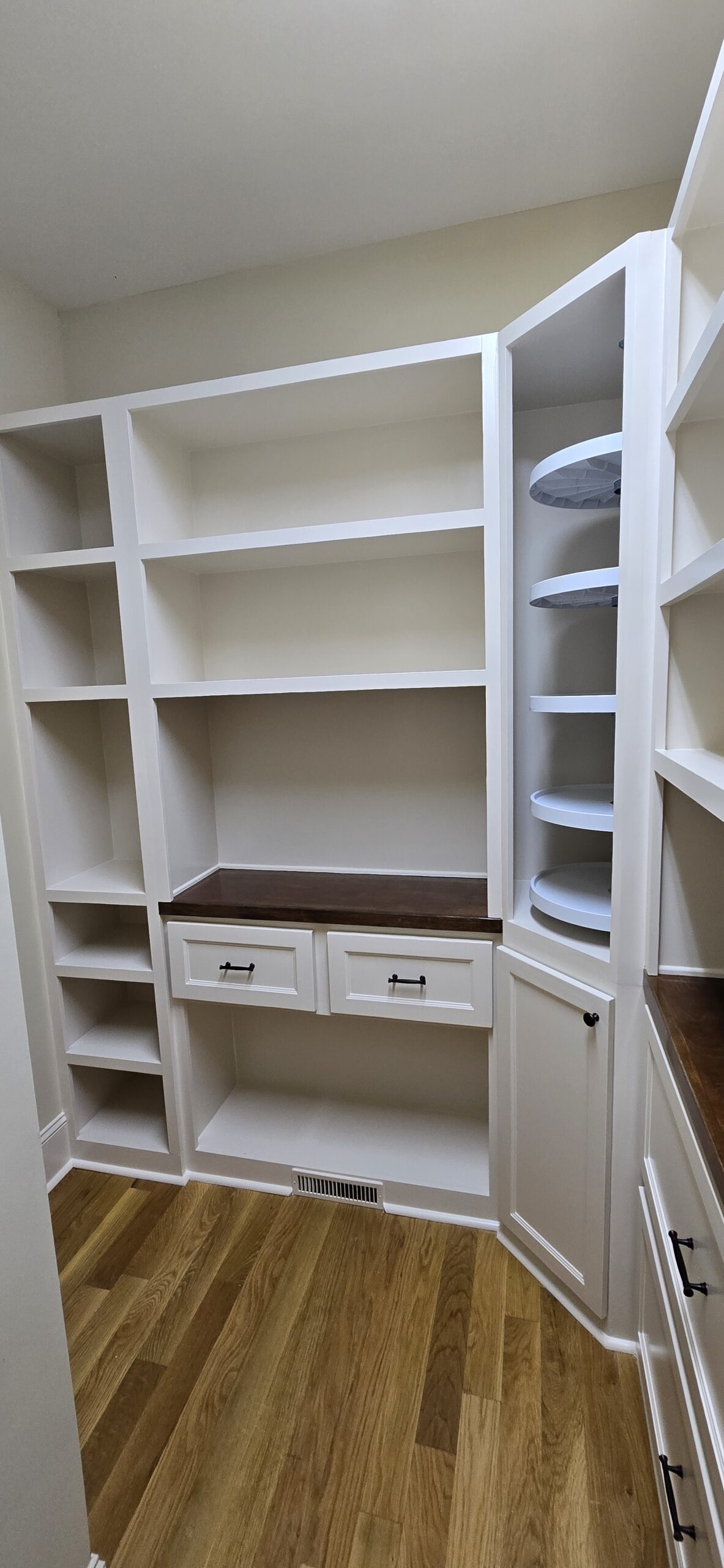 Custom Interior Carpentry